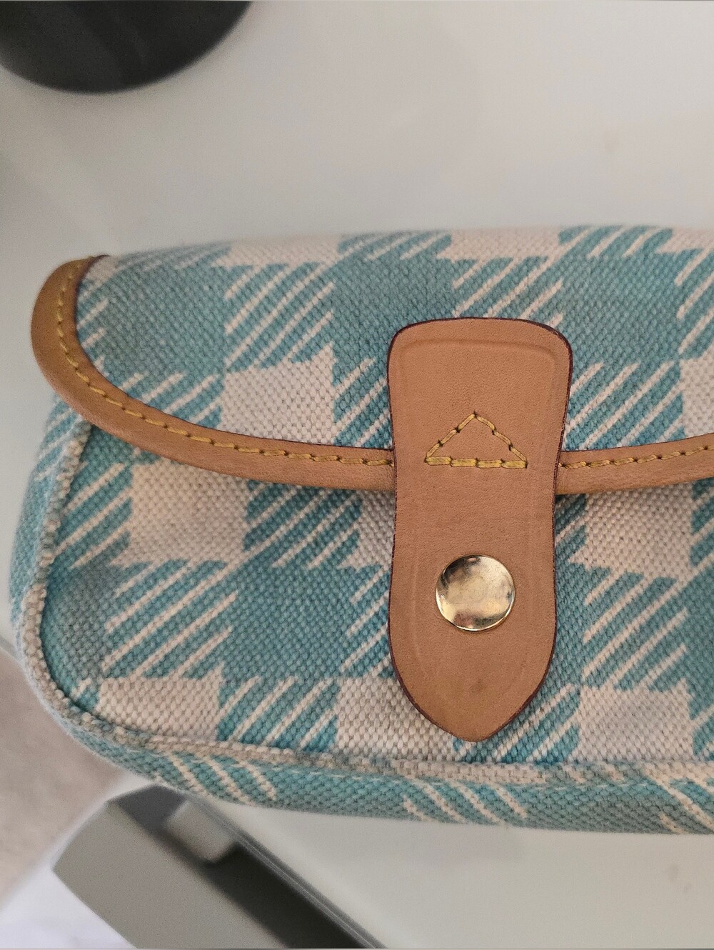 Dooney & Bourke Gingham Blue Vintage Wallet / Wristlet No Strap